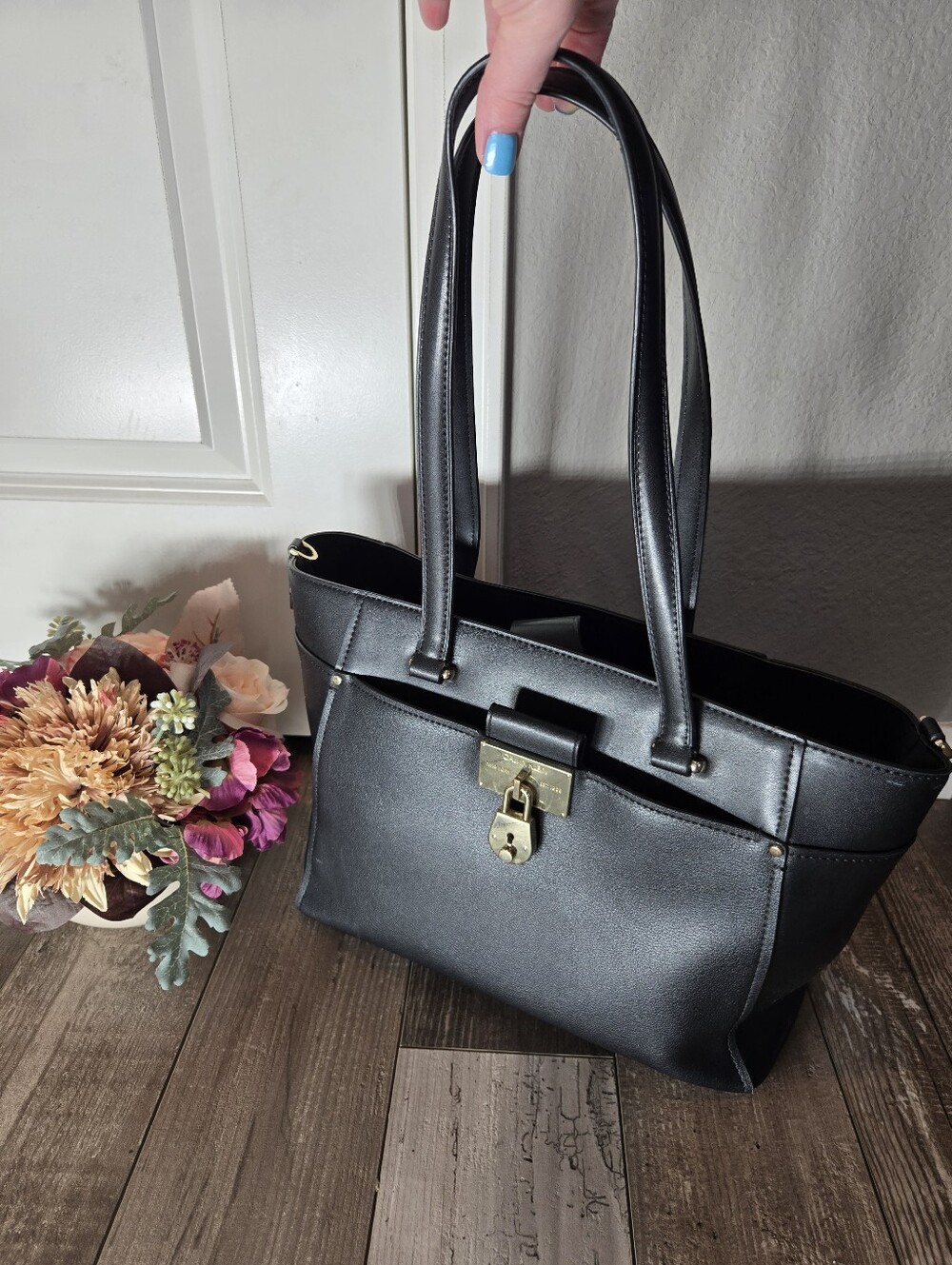 Calvin Klein Camille Organizational Daytona Tote – Black Goldtone